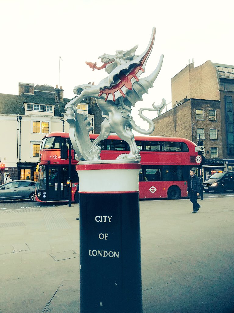 TomBewick's tweet image. Great first day in London of the #TAEF Apprenticeships study tour. Our U.S. delegates learning all about the U.K. Apprenticeships model @MiddletonMurray @ArchApprentices @cityandguilds - Thanks everyone 🇬🇧 🇺🇸