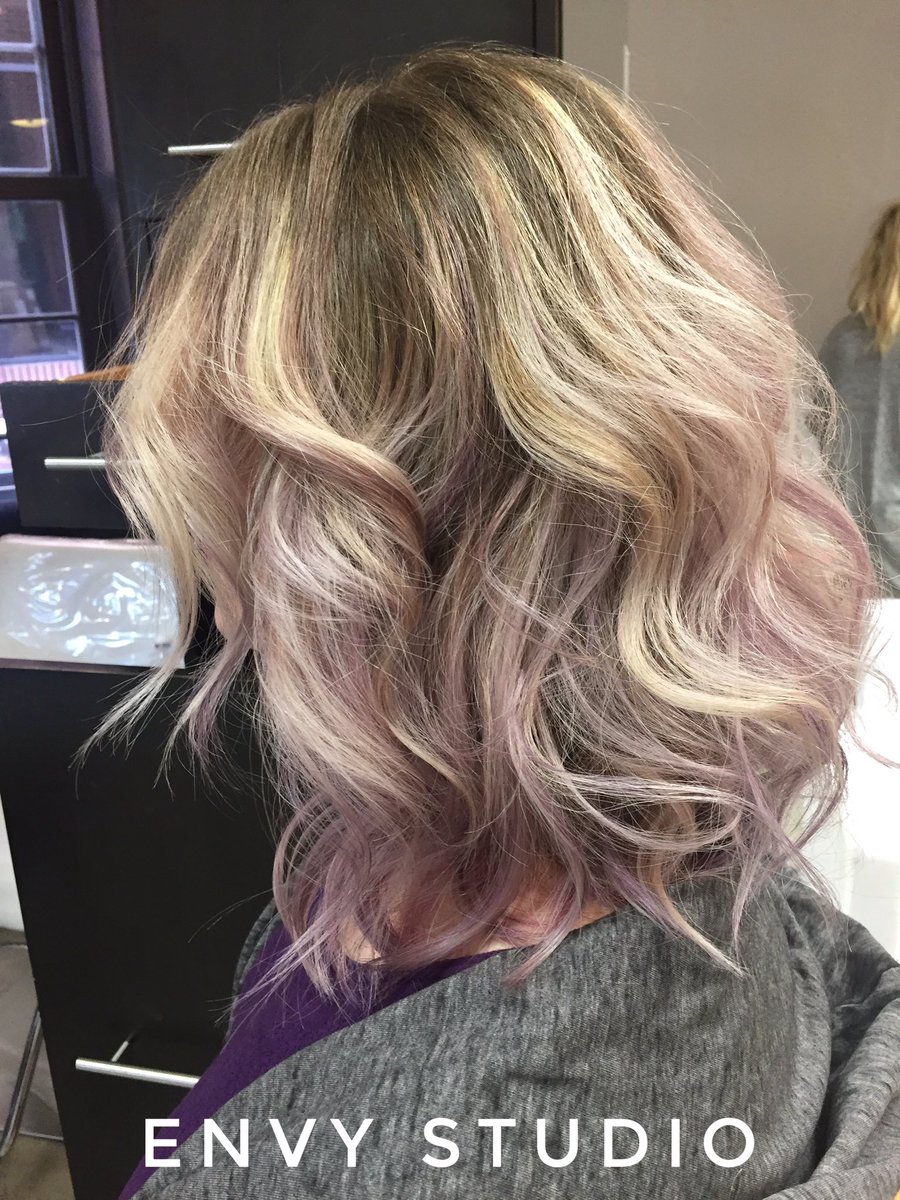 _Envy_Studio_'s tweet image. Balayage &amp;amp; Cut by Premier Artist Stacey #colorpop #touchoflavender #softcolor #PigmentMania #modernsalon #americansalon #alfaparfcolor #alfaparf #Pigmentusa #alfaparfpigments #behindthechair #colorproof @ColorProofHair @behindthechair_ @ModernSalon @AmericanSalon @AlfaparfUSA