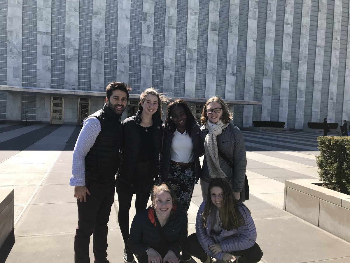 LaurelCapstone's tweet photo. Global Studies at the UN Headquarters! Catch us at the next General Assembly Meeting!#globalstudies #futuredelegates #icanthearyou https://t.co/IjVHshBXEV