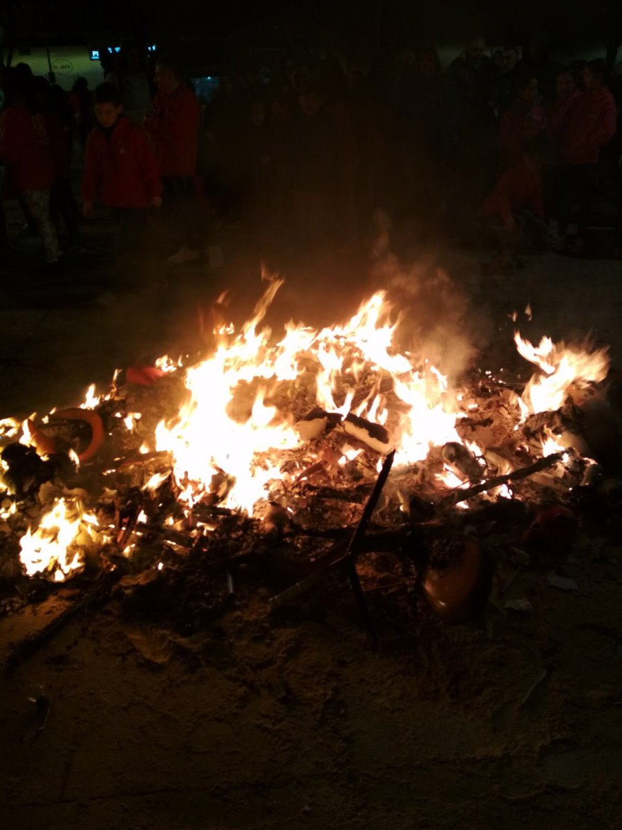 Cremà Infantil 🔥🔥🔥🔥 Ha sido un año muy divertido para nuestros Infantiles!! Ahora, a por las #Fallas19fps 💥💥💥💥 #fallas18fps  #fallaplazasegovia