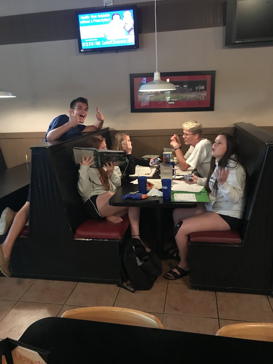 MakeEmWet1's tweet photo. Danny with the 4 kills! Maddie g, issy, lexi, and keegan! @hose_ur_daddy @aquaholics_anon @ELWaterWars2k18 https://t.co/QfYeBn0rFr