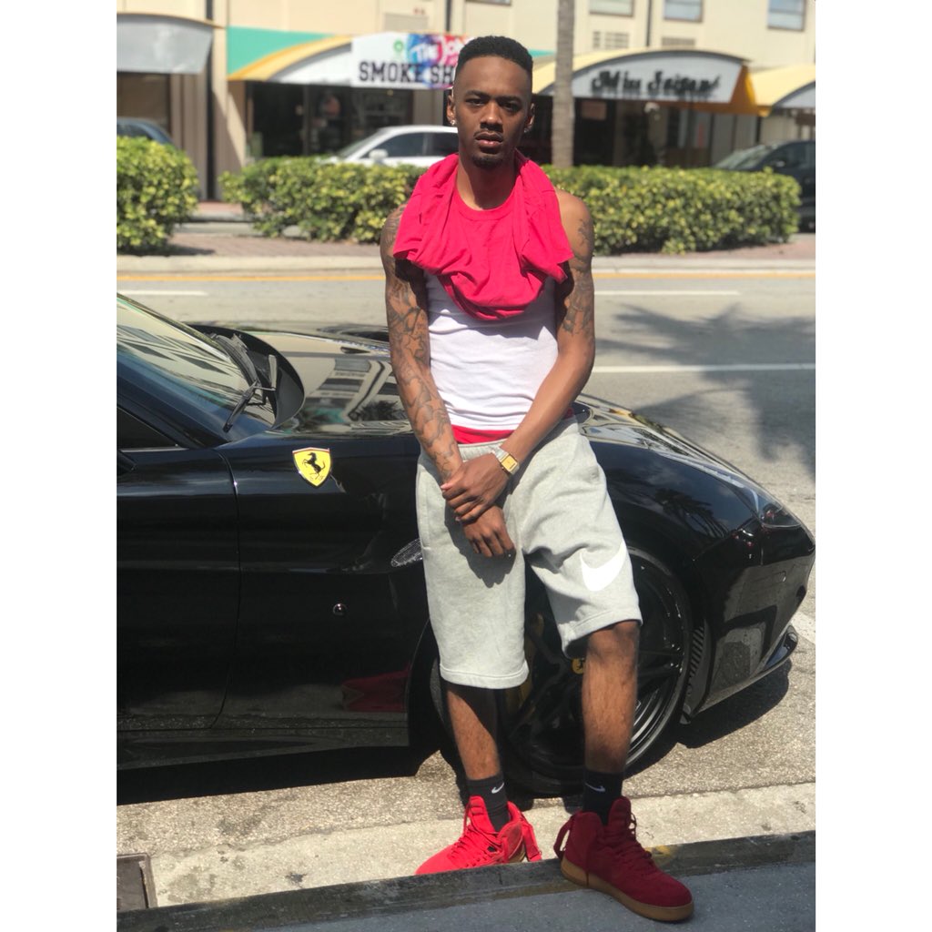 campaignbg's tweet photo. #MiamiSpringbreak2k18 ‼️🏝🔥 https://t.co/QRAfWvukvs
