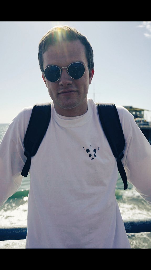 PLUapparel's tweet image. The symbol of peace and friendship.🐼 Panda Long Sleeves available now! Check out the link in our bio to get yours!#PeaceLoveUnity