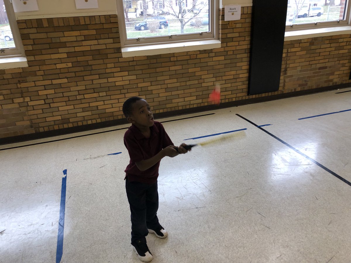 1st grade was introduced to Badminton. It was a smashing success. 
#HarvardPark
#PE