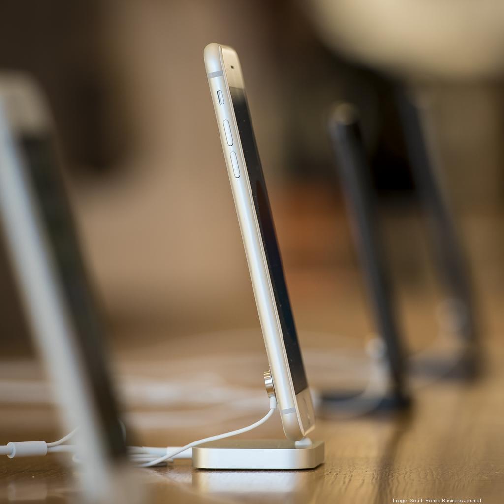 .<a href="/Apple/">Apple</a> opens a secret factory in #SantaClara to produce the next #iPhone screen bizj.us/1pjdbh