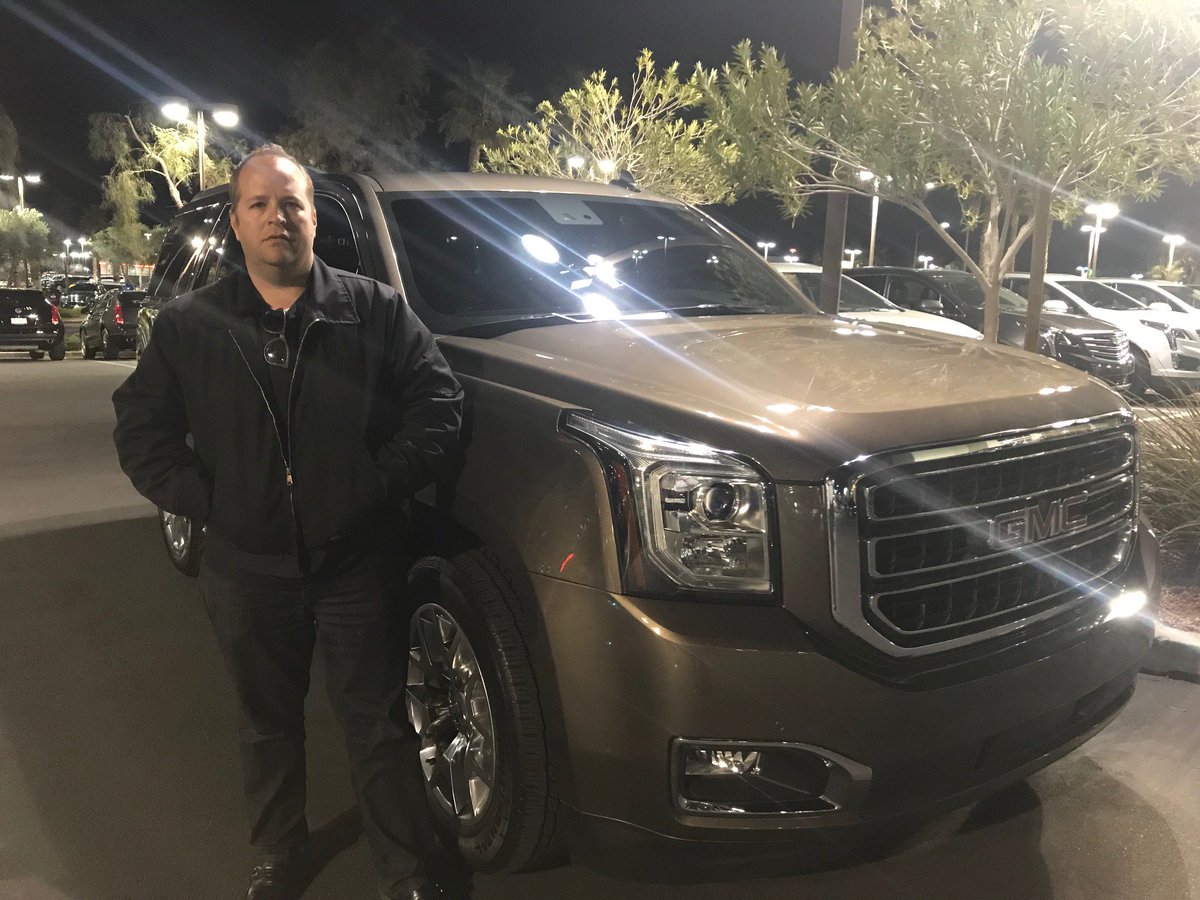 FindlayCadillac's tweet photo. Stephen is the proud new owner of a 2015 Yukon Denali, sold by Steven Hoffman. Enjoy your new ride!! #Cadillac #FindlayCadillac #LasVegas #ValleyAutoMall #YukonDenali #RideInStyle https://t.co/NyUBB7fl9G
