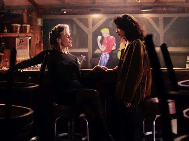 TwinPeaksRevolu's tweet photo. #TwinPeaks Day 24 #March 19 1989 #TheMysteryContinues #AnnetteMcCarthy #laraflynnboyle #NicholasLove @SHO_TwinPeaks @PasquinoSalento @Glitter_Rock @BlackLodgeLaura @underthefan113 @mikeyswalker @eliredman @bretbacharach @ChadLRoche @jcsbimp @25YLSite @BlackLCult @BookhouseBabes https://t.co/1vFlmyUe1U