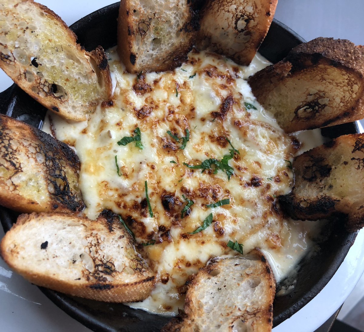 Abigail's Kendall tweet media