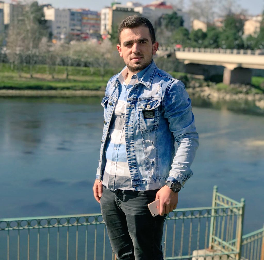 Sizin rüzgarınız anca sizi üşütür,sıkı giyinin bakın dalganıza...