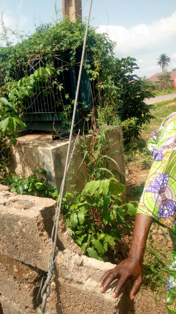 EdenorthAC's tweet photo. Hon. Mukaila Uthman (Beile), The Executive secretary of Ede North Area Council promise the people of Awere community, Owode Ede a 500KVA transformer in days to come. @raufaregbesola @rconnect7 @alabiwale29 @OSUN_APC @Atomblessing001 @waliu_adesokan @osun_2018 @OsunDefender https://t.co/ysGW1rBw9U