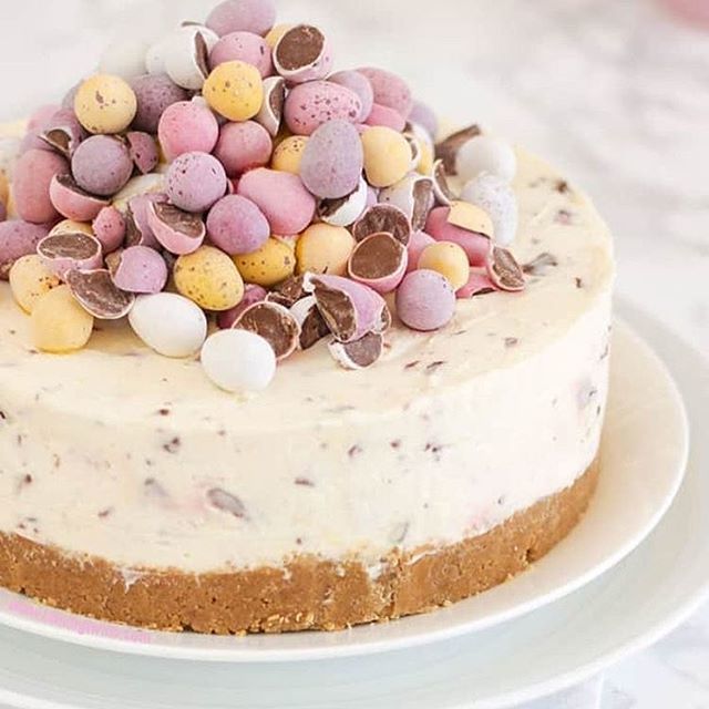 What started as a terrifying day when S’s school was evacuated due to the bomb scare that was sent to 400 schools across the country ended well as we used the unexpected day off to practise our Easter Bake Off entry.
🐣 🍫 
But Mini Egg cheesecake or C… ift.tt/2HMSjHO