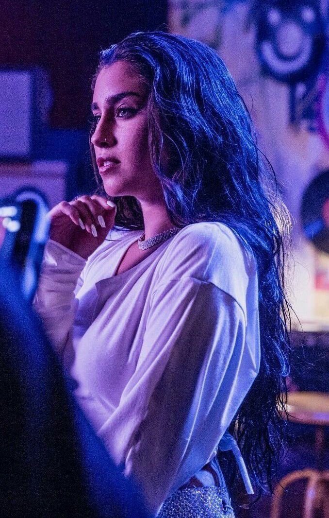 FifthH_France's tweet photo. #ThankYouFifthHarmony 
@LaurenJauregui https://t.co/42gPOVvgjq