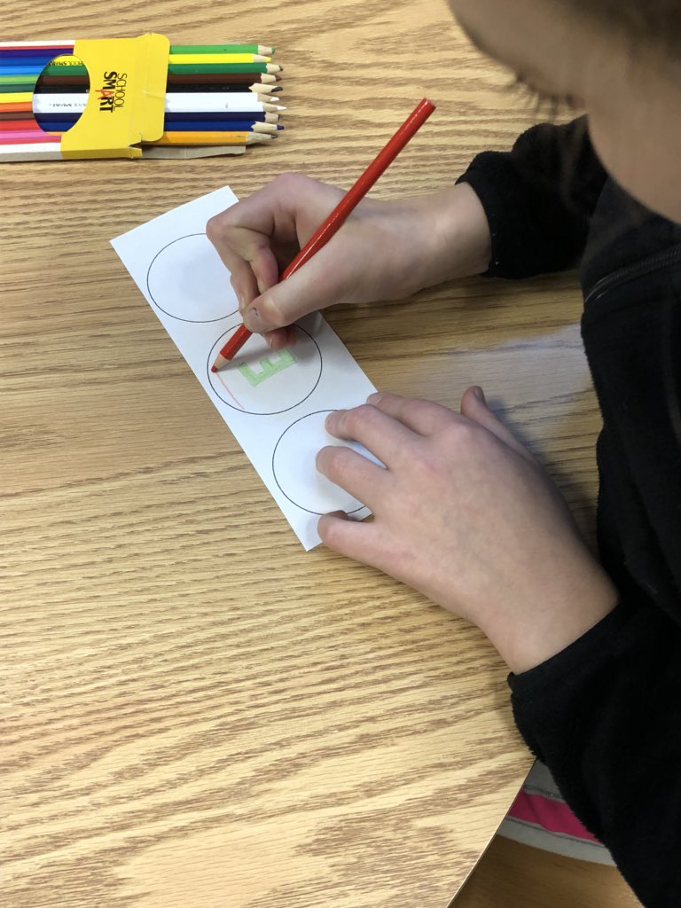 AmyMckinzie's tweet photo. A rainy maker Monday designing and creating our own buttons today! #ThinkDesignCreate #makers #rbelearns https://t.co/OYYjqPnrQ7