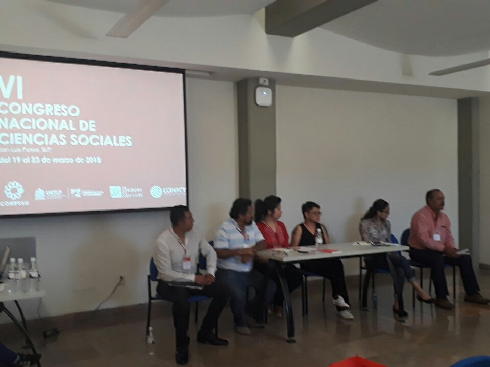 galindo45's tweet photo. Ya empezaron las mesas del eje de #teoría y #metodología de #Comecso2018 https://t.co/VMq7JDbtFA