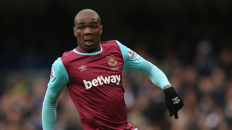 ট ইট র Evolvingdata サッカーデータ イタリア代表 イタリアサッカー協会は 負傷した ジョルジョ キエッリーニ ユベントス に代わり アンジェロ オグボンナ ウェストハム を追加招集したと発表した キエッリーニ は先日行われたspal戦で 80分