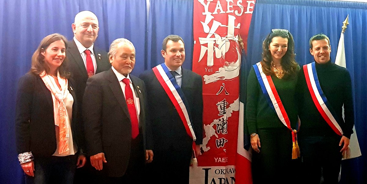 valerieboyer13's tweet photo. C'est un grand honneur de recevoir ce soir à la Mairie des 11/12 #Marseille Maitre Hanshi Seiyu #NAKAMURA, et Dick #KEVORK, Ambassadeur civil et Culturel d'Okinawa en France. Au Japon, l'ancien et le moderne cohabitent. Je suis particulièrement attachée à cet esprit https://t.co/lAgpdeFIkt