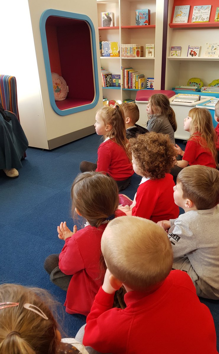 BubsyTownhill's tweet photo. Reception loved their visit to the Phoenix Library today! They loved exploring the books and having stories read to them! #readwithme #readingisfun #readingisimportant #thccommunitylinks #thcpse #thcreception #thcliteracy https://t.co/z0mE3kt1hm