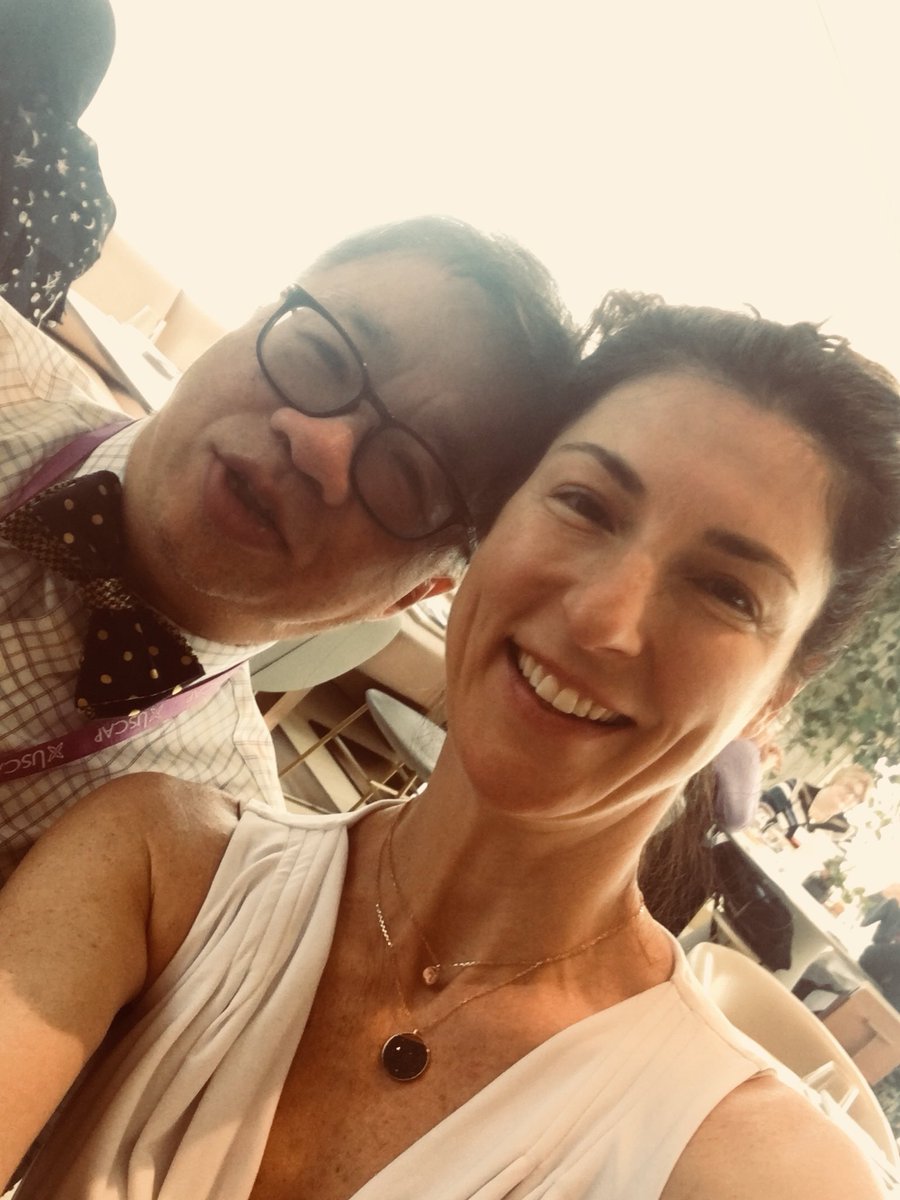 Angelique_Levi_'s tweet photo. #CytoPath #USCAP2018 Lunch with one of my favorite mentors @DavidChhieng @uwpathology @yalepathology https://t.co/OjrxZ5ajAX