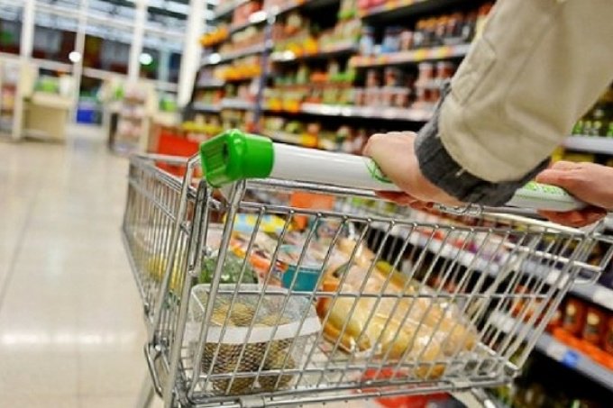 “El problema de la Argentina es la economía ilegal, solo la mitad de las empresas pagan impuestos”
goo.gl/iHCnjR