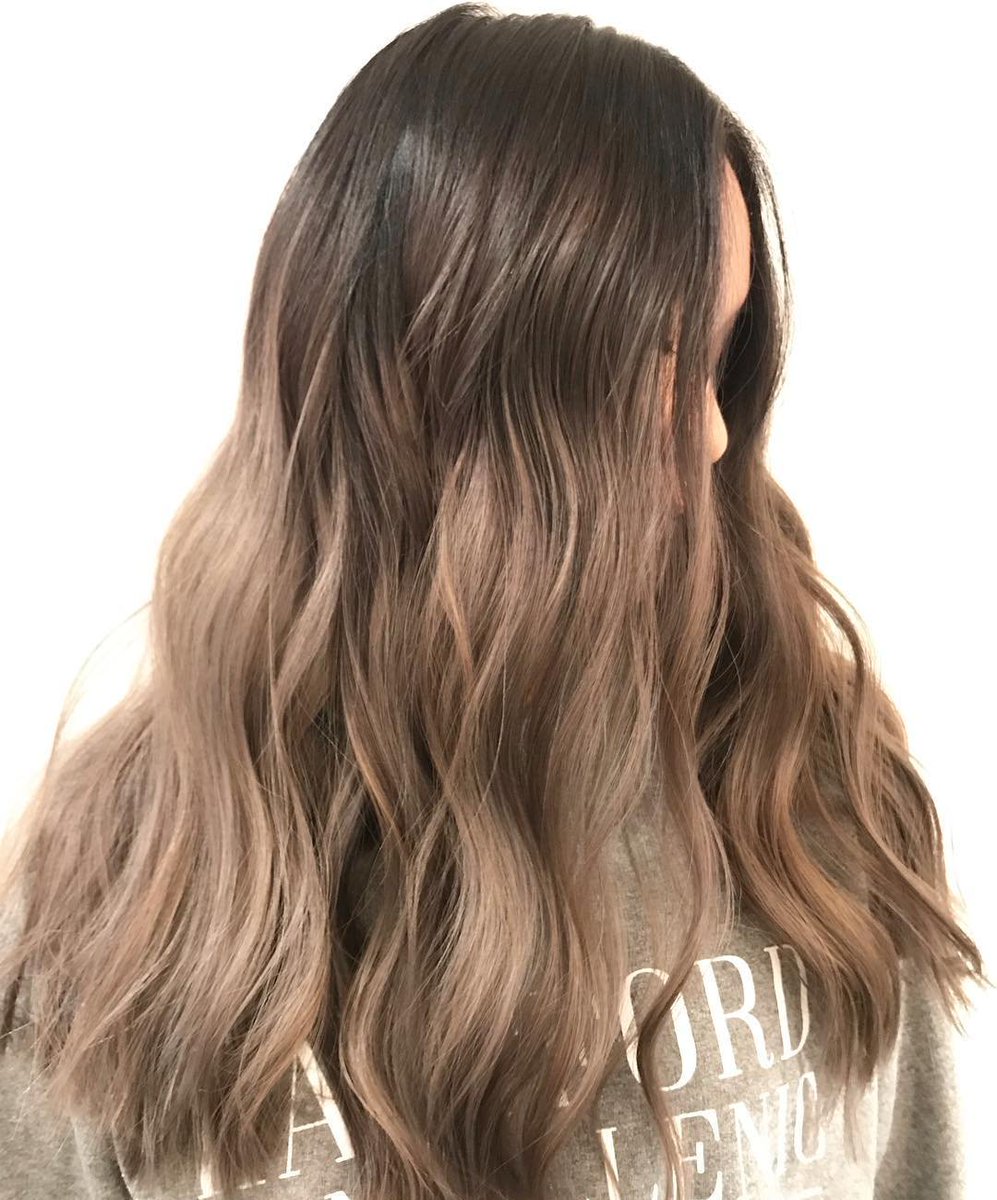 Cristal Herrera styled this beautiful balayage with our 1.25" Titanium Curling Iron, Hot Thermal Protectant Mist and Silk Therapy Shine On finishing spray. #biosilk #haircare #silktherapy #balayage #haircolorist