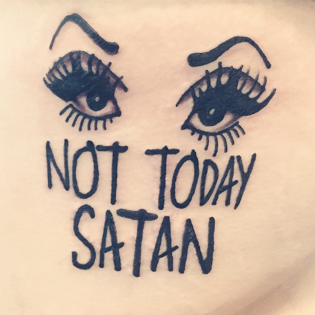 TheLauraButler1's tweet image. Love my @TheBiancaDelRio inspired tattoo 😍 #tattoo #dragqueen #nottodaysatan #biancadelrio