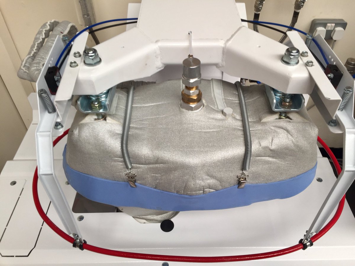 10engineer72's tweet photo. Specialist equipment for #garment manufacturing #unitsteam #battistella #drycleaning #wetcleaning @UnitSteam https://t.co/iiIigr7EQn