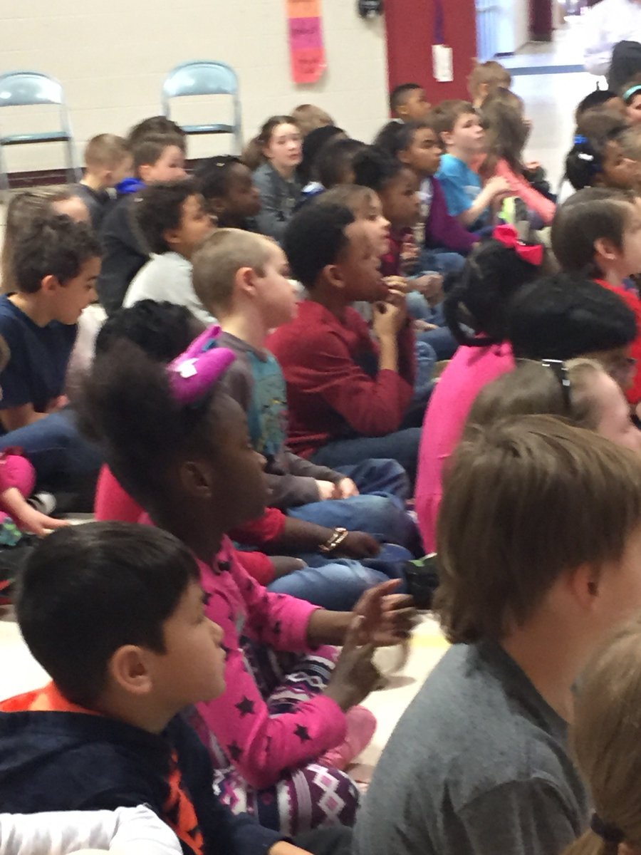 Pengberg121's tweet photo. Fun at the author assembly to celebrate March is reading month! @Grandview_Elem  #csd_allmeansall #gvstories https://t.co/J6sa5ClpLp