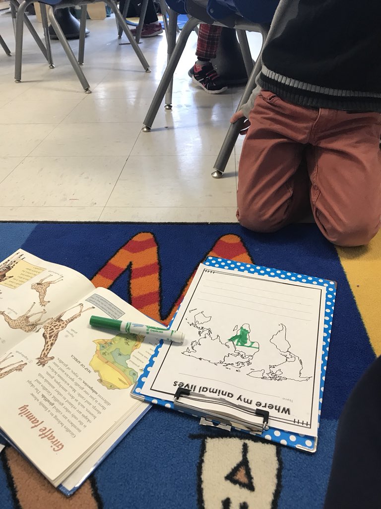 Diving into our all about animals research #LATIinK #bethezookeeper #coolfacts <a href="/CenterGroveES/">Center Grove</a> <a href="/Soldisays/">Danielle Soldivieri</a> @fhillman78