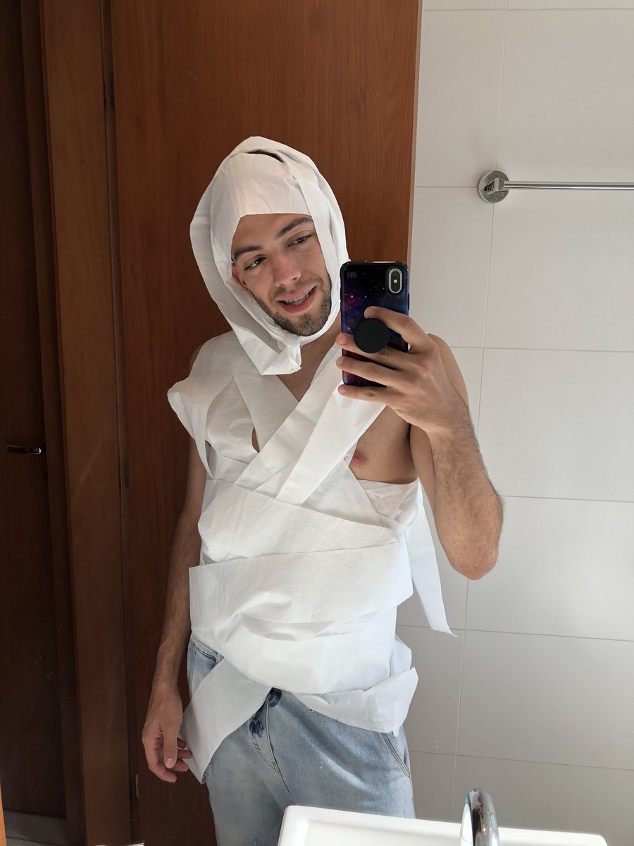 LucasRanngel's tweet photo. “Miga nunca mais vou fazer papel de trouxa”

2 min dps: https://t.co/gRBBhqPLVv