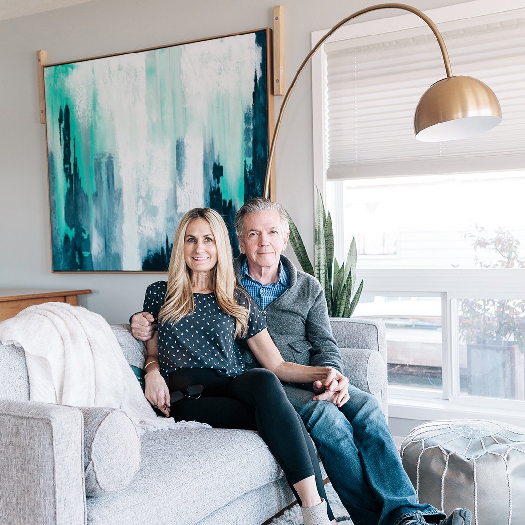 colorhousetweet's tweet image. Meet Alison and David. When they purchased their #houseboat on Oregon's #SauvieIsland, they wanted to create an open and natural-feeling space. They turned to Colorhouse #ColorNerds to help turn their #HouseIntoHome. Full #HouseTour: bit.ly/2G6K5wU