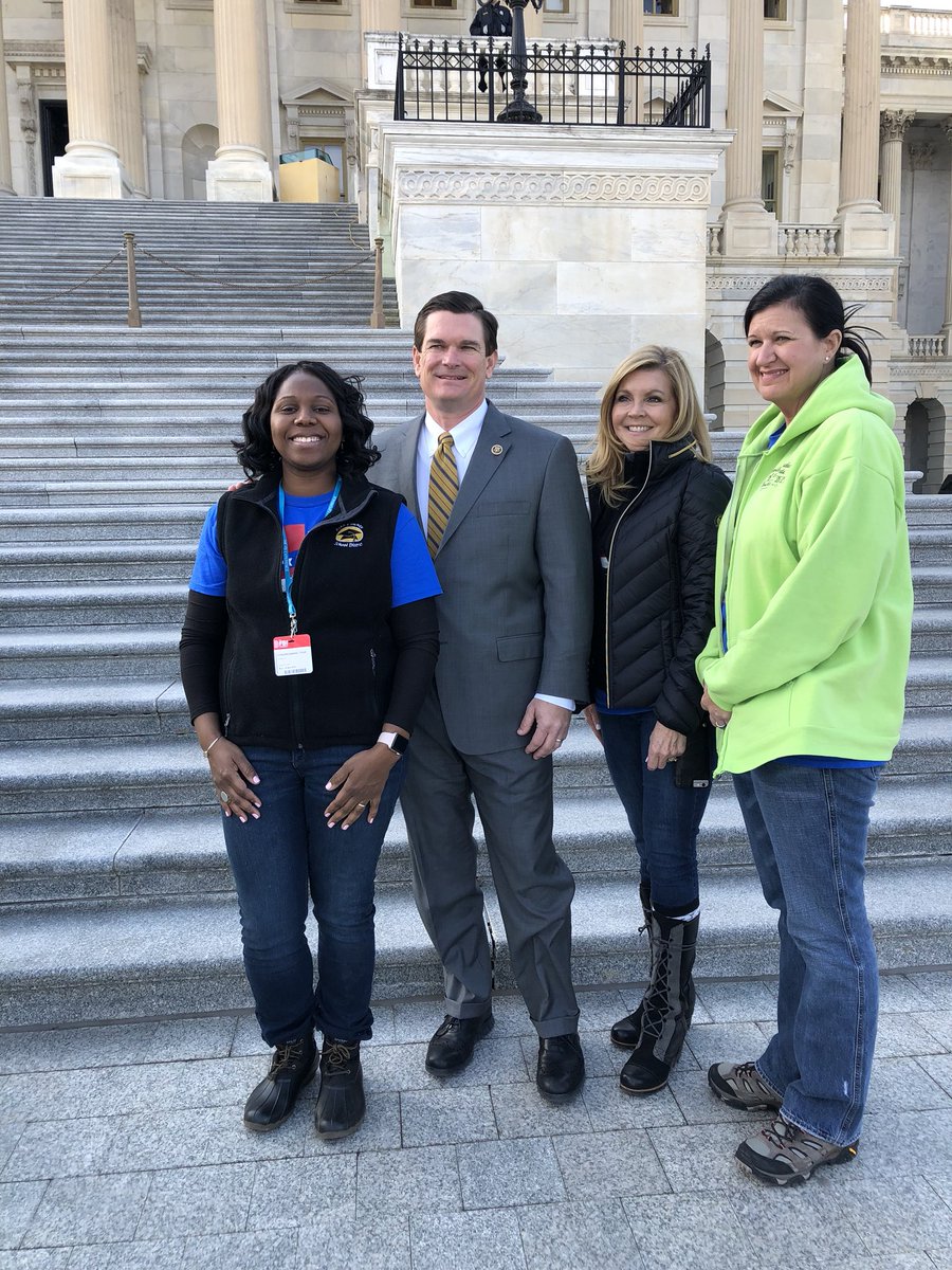 WLaShonda's tweet photo. Thank you @AustinScottGA08 for welcoming @VAoftheArts to Washington, DC! #VIP @BibbSchools @COLDR01 https://t.co/j6Xv4xByQ4