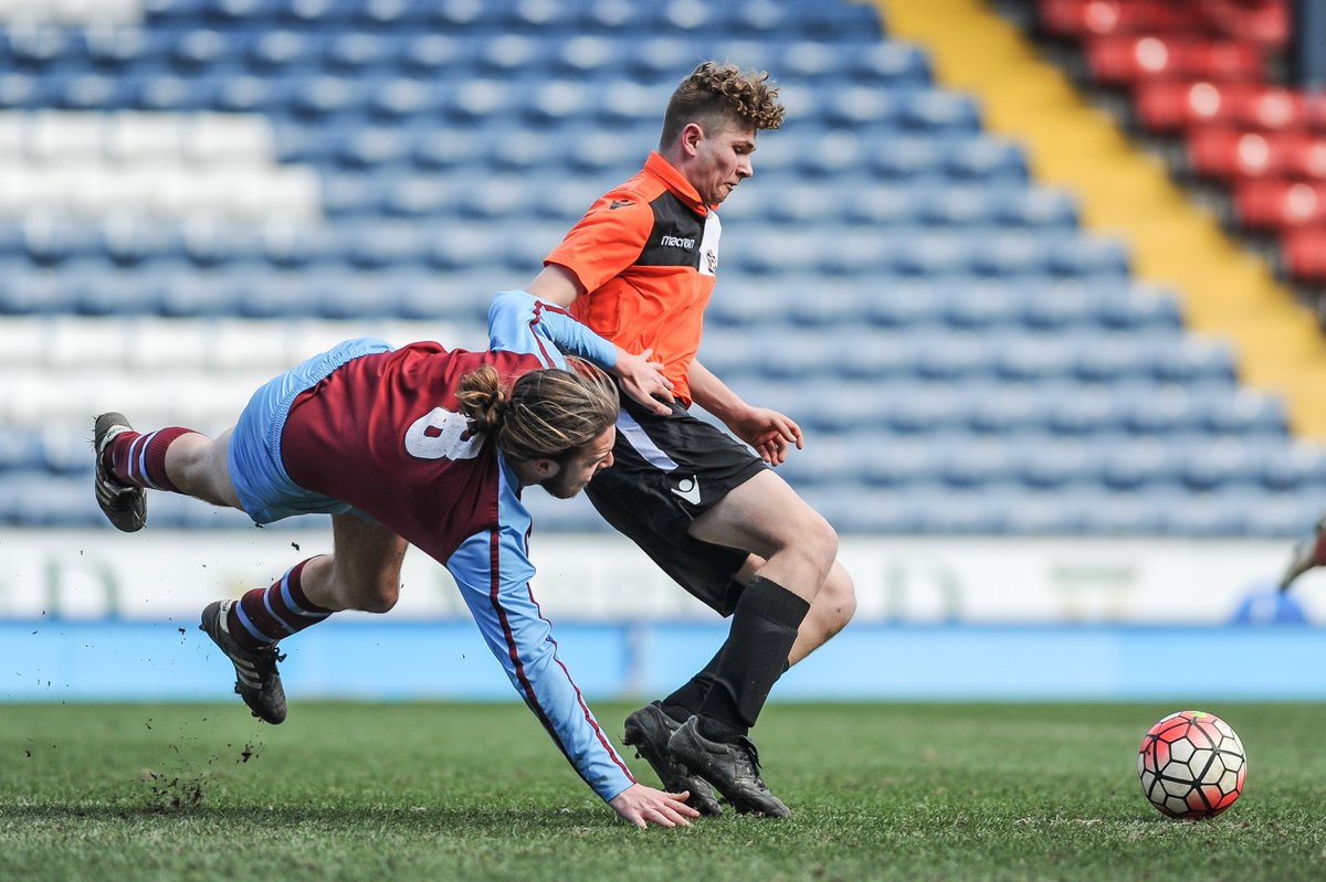 SchoolsFootball's tweet photo. If you missed today's U18 Colleges' Final between @NULC v @StCharlesSFC at @Rovers then check out our match report below! Pics will be available from @353photo - Congrats @StCharlesSFC &amp; huge well done to runners up @NULC in their 1st ever final! 👀✍️ https://t.co/NkxPYAj3tO https://t.co/2KQr2z1uCk