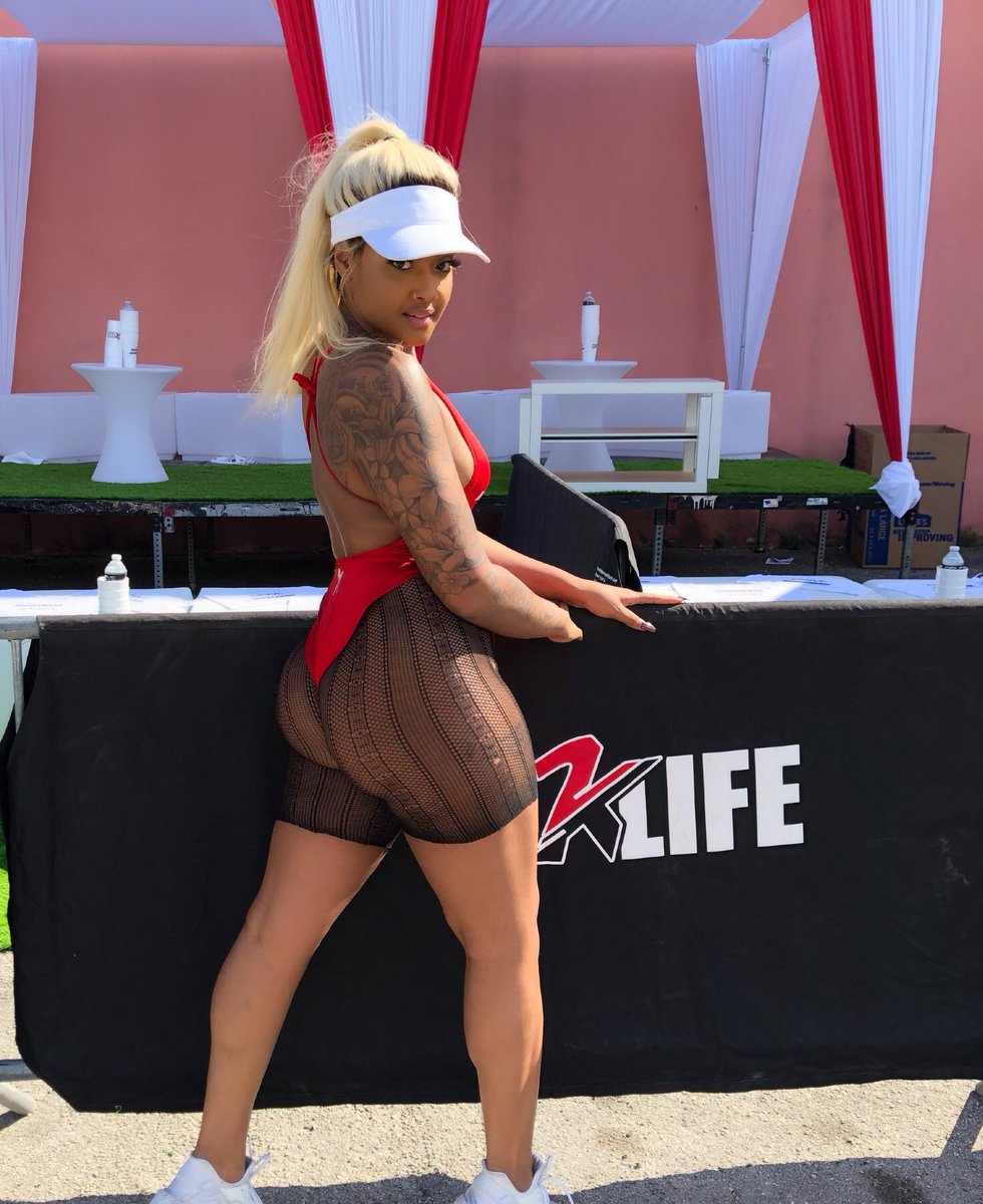 _RachelleRene5's tweet image. Owner of The Bar Dolls we bartend at all the poppin events FOLLOW US ON IG @ TheBarDollsLLC and book us for ya next event #2kPoolParty