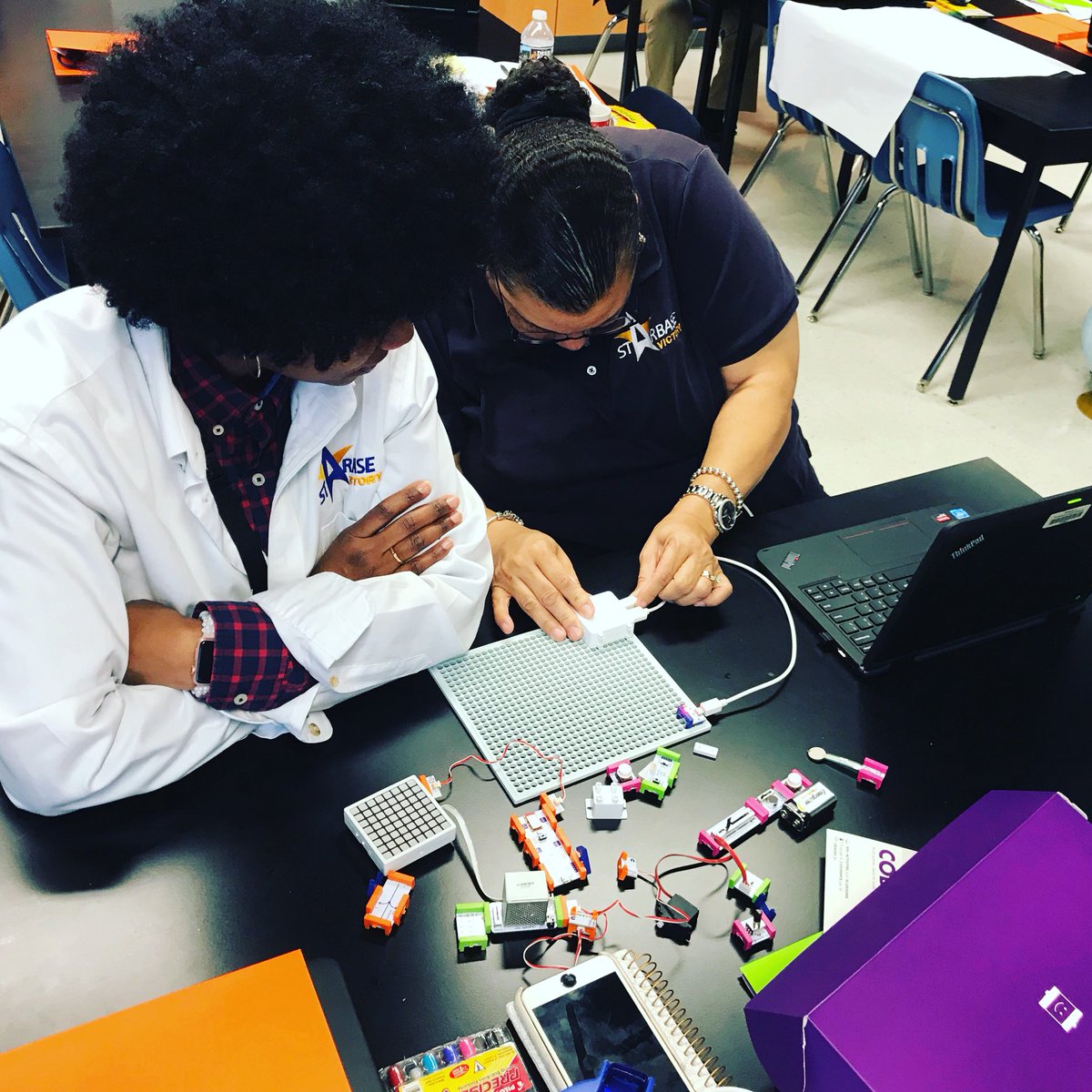 JorgeDoesPBL's tweet image. #Coding &amp;amp; #ComputationalThinking Workshop Using @littleBits #CodeKit #CS4All #LifelongLearningDefined #JorgeDoesPBL #LLE2018 #STEM-@-#Starbase