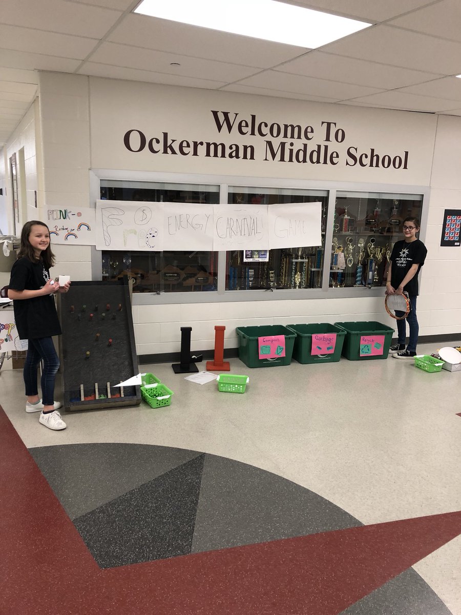 OMSHawks1's tweet photo. Night of the Performing Arts at OMS. https://t.co/TKHT6DJ0lD