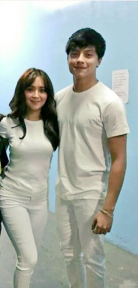 KDL0VIES's tweet photo. San kayo nag sleep overr ? @bernardokath @imdanielpadilla https://t.co/jBFdcnMehH