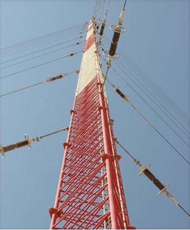 Guyed tower