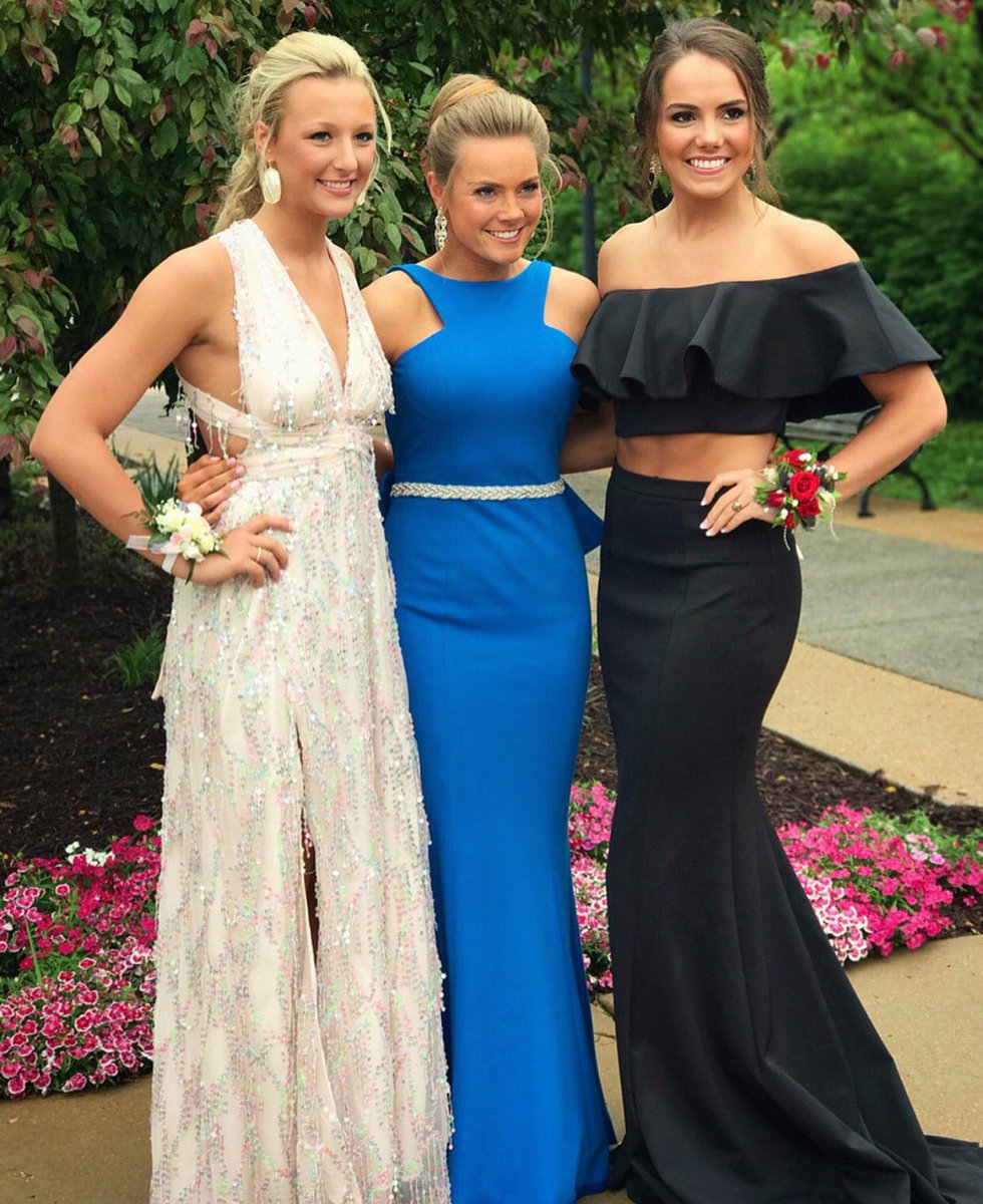 jotec12's tweet photo. HBD FB (freakin bestie)!! Love and miss you so so much💓💓  hope you had an amazing day🤗 https://t.co/AtRTdygfYM