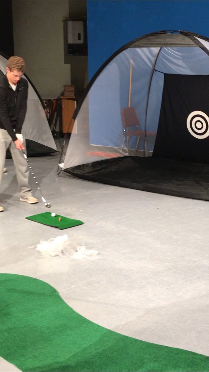 Thanks to Chadron High C Club for getting us some indoor golf equipment to use while it’s snowy @CPSCardinals@ChadronHS