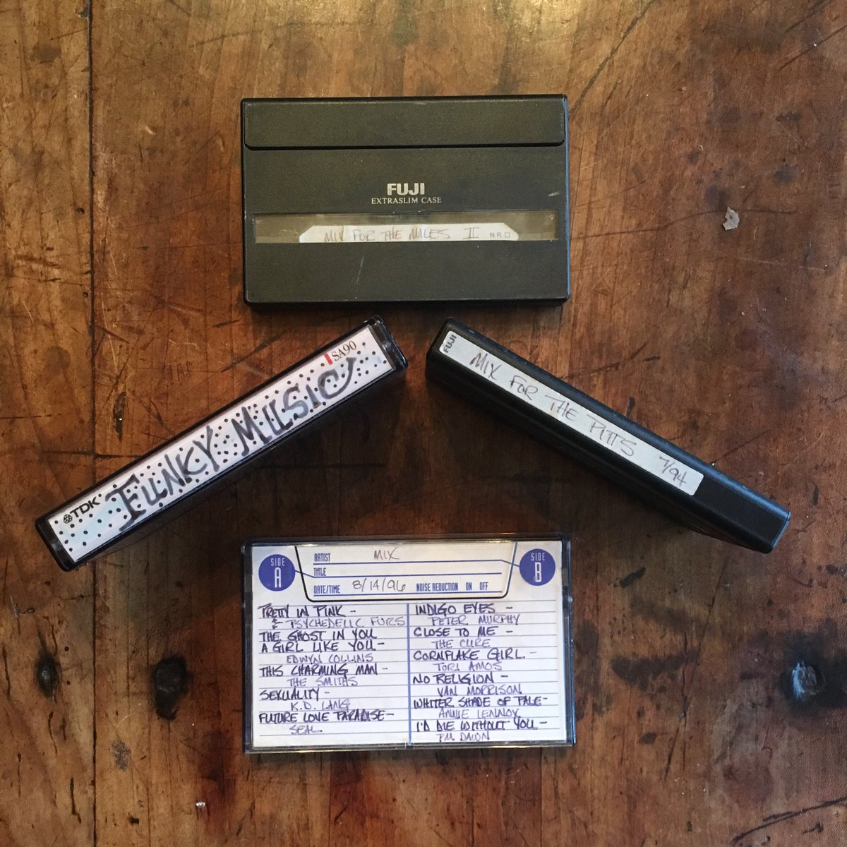 TerrellSandefur's tweet photo. Relics found during the purge. #mixtape #whatthatis #80s https://t.co/JsQcProMmz
