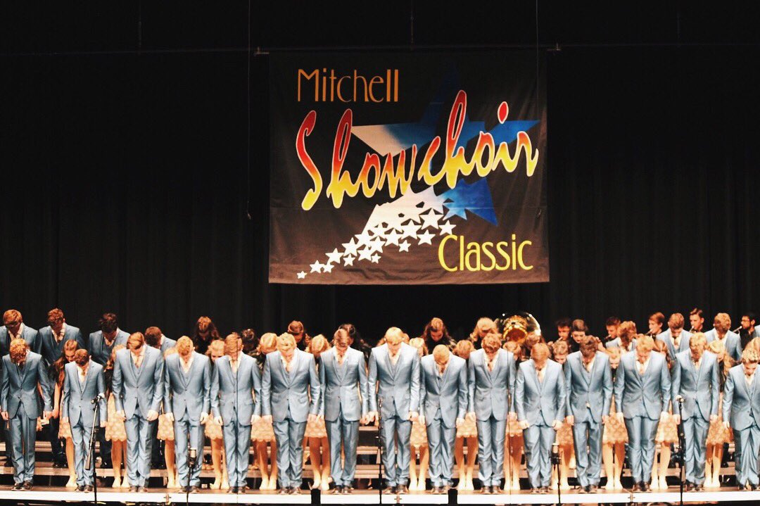 shelbyjettt's tweet photo. I don’t want to accept the fact that this was our last competition, but I wouldn’t want our season to end any other way. #FriendDeClassic was a crazy blur of unforgettable moments💛 https://t.co/44U2UbBEPS