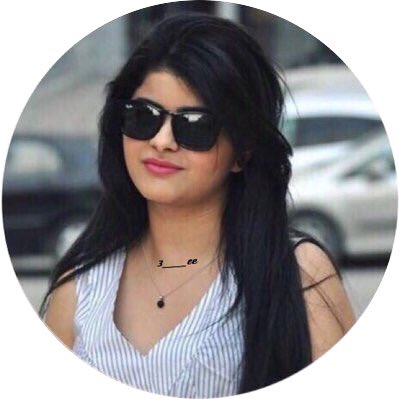 Rm_0404's tweet photo. بعـض البنات أطباعها ترفع الراس
حشـمه وشيمه والحياء .. مكتسيها
من معدن صافي كما معدن ألماس
نعـم المربـي ،،،، وسبعة أنعام فيها
#دعم_خاص 
#حساب_يستحق_المتابعة
👇👇👇👇👇
@3_____ee 
#قروب_جنون__للدعم https://t.co/6JSFndA1Id