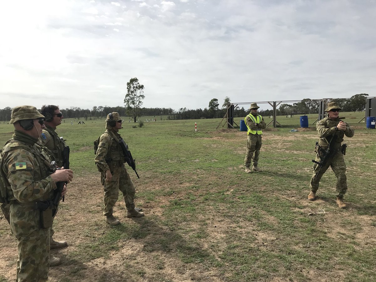 SiSpecialistSOI's tweet photo. Great to have RSM @SOI_Singleton and WSW of #SpecWing / CSC SSM as students on the CSIC Week 3 Enhanced Combat Shooting Course.
#GoodSoldiering #evenRSMsneedtriggertime https://t.co/z8xx3zy39t