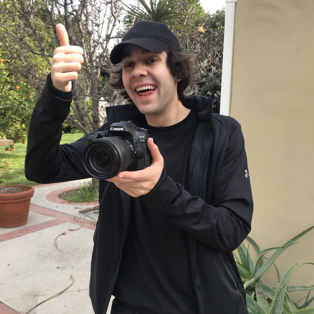Brandon Calvillo 在 Twitter 上. david dobrik vlog camera. 