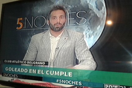 VALERIAPEREYRA3's tweet photo. @canal10cba @CATalleresdecba @Belgrano @InstitutoACC #Vuelve5Noches volviste @CaioLamberti para adueñarte de mi tele📺 keremos camiseta @CATalleresdecba kiero alegrarle😃😂💪 el #DíaDelHombre💪 a mi marido @VALERIAPEREYRA3 314 https://t.co/lRzA11skZ9