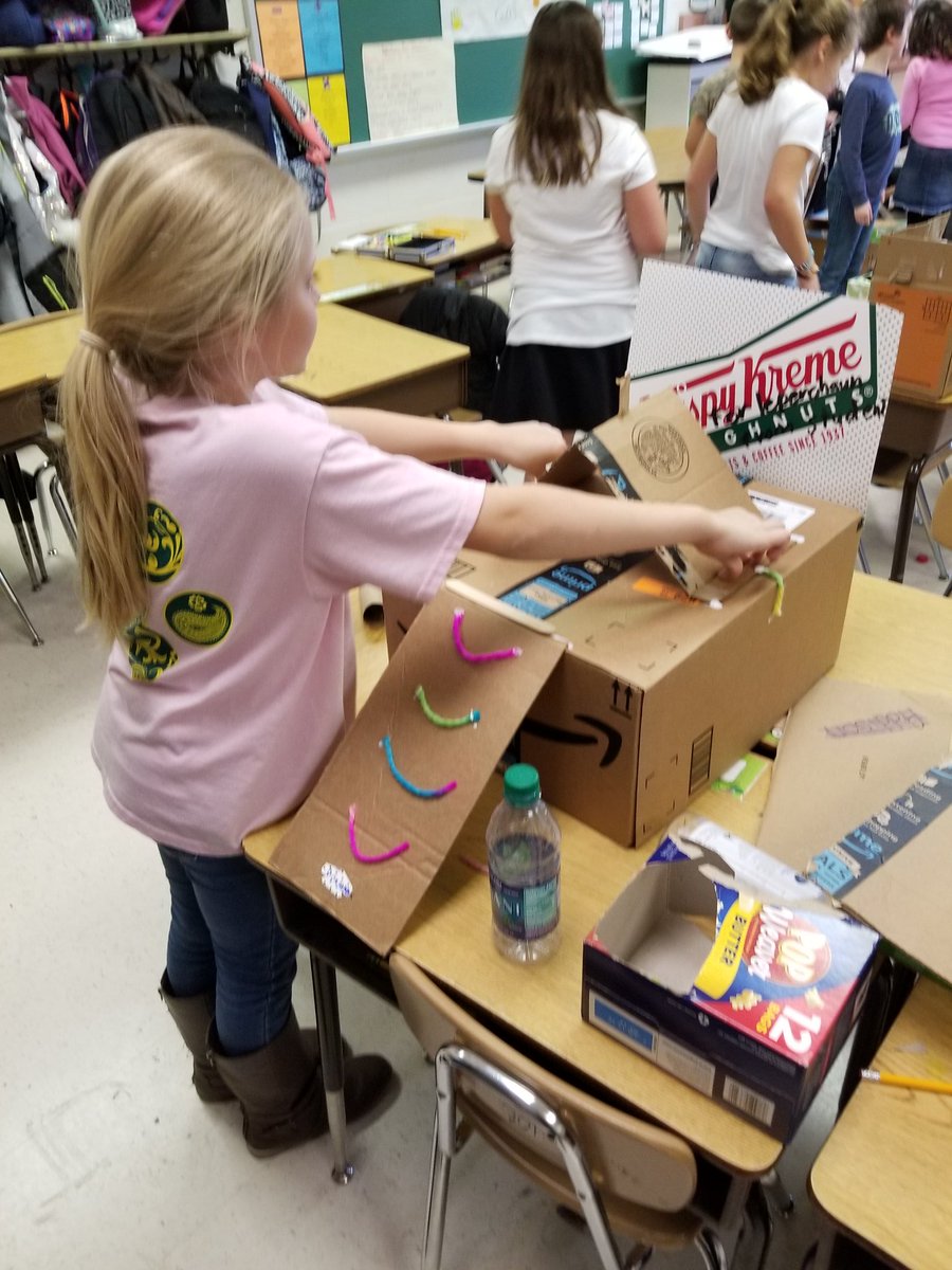 MissB105's tweet photo. We spent Friday creating leprechaun traps after learning about simple machines. Do leprechauns like doughnuts?? https://t.co/a8S5YgYziG