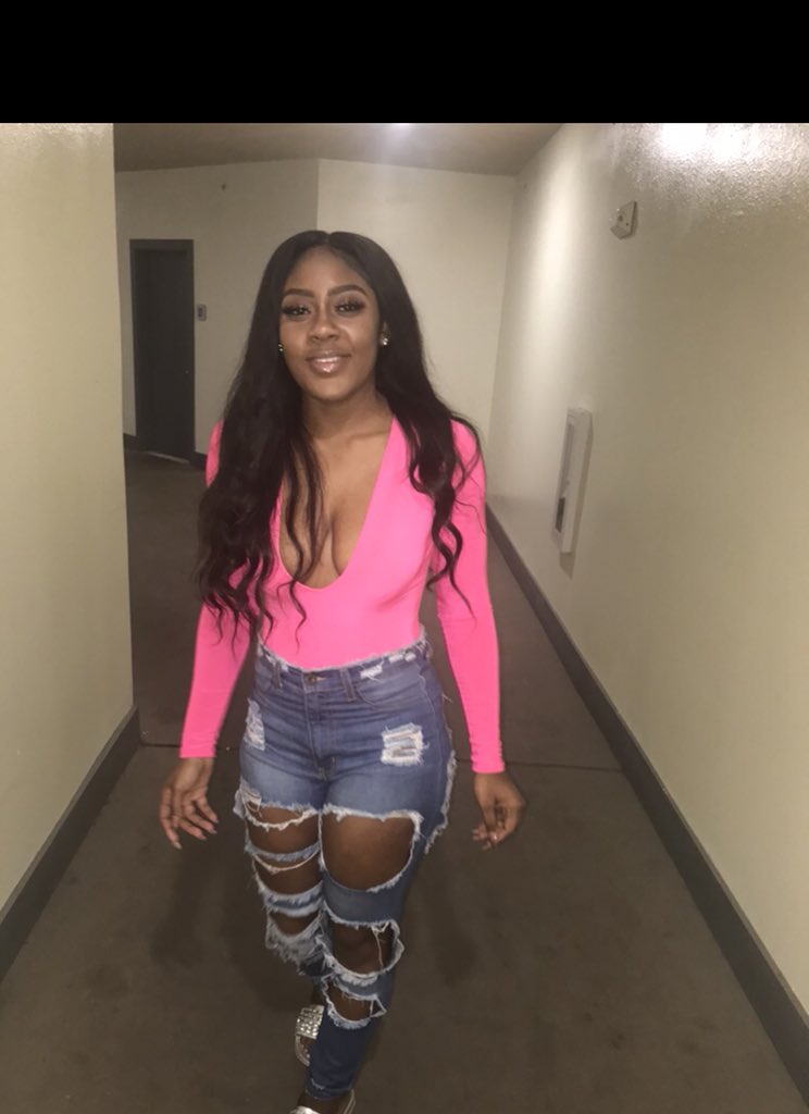 Lyssab_'s tweet image. Barbie vibes 🌸🌸