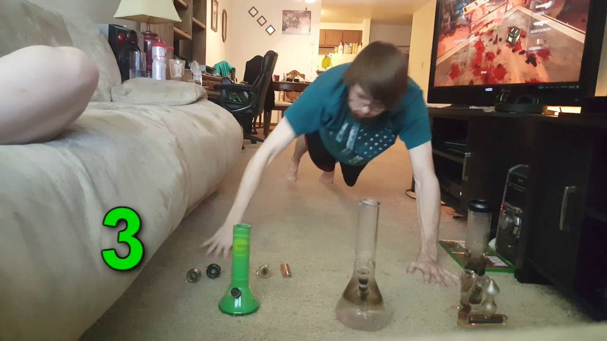 MajorBakerOfTHC's tweet photo. Drop and give me 420!! #StonerPushUps #stonerfam https://t.co/0euuVatqNB