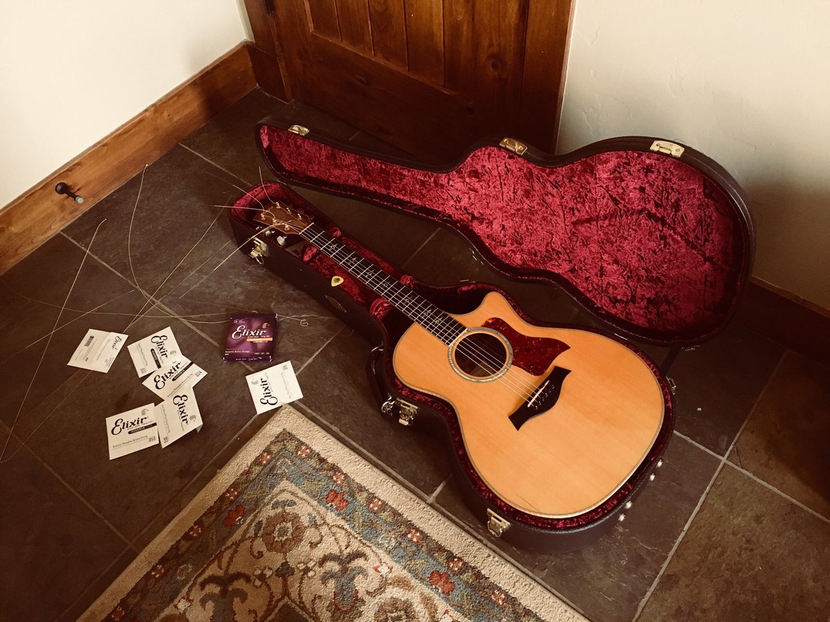 chimcclean's tweet photo. Putting some new @ElixirStrings on my @TaylorGuitars #814ce before my gig @ShakedownVail #tonight in #Vail, #Colorado at 9pm! Gonna sound GOOD. ππ€πΌπΆβ€οΈπ― https://t.co/zdvB20UyFD #ElixirStrings #TaylorGuitars #ChiMcClean https://t.co/BOWNWU8GQ4