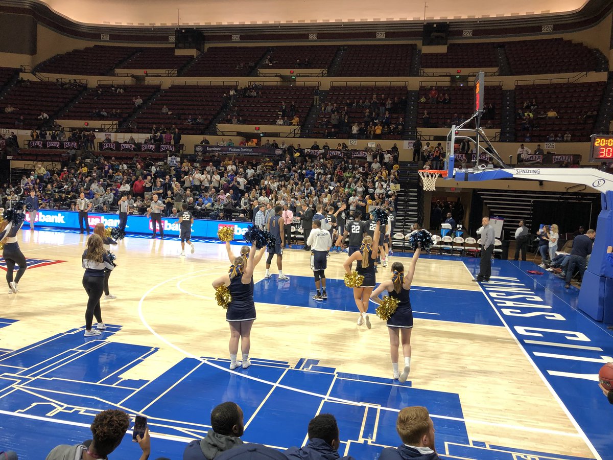 wpumediaclub's tweet photo. It’s time Statesmen Nation! #NAIADIMBB https://t.co/9ea1h9wnNm